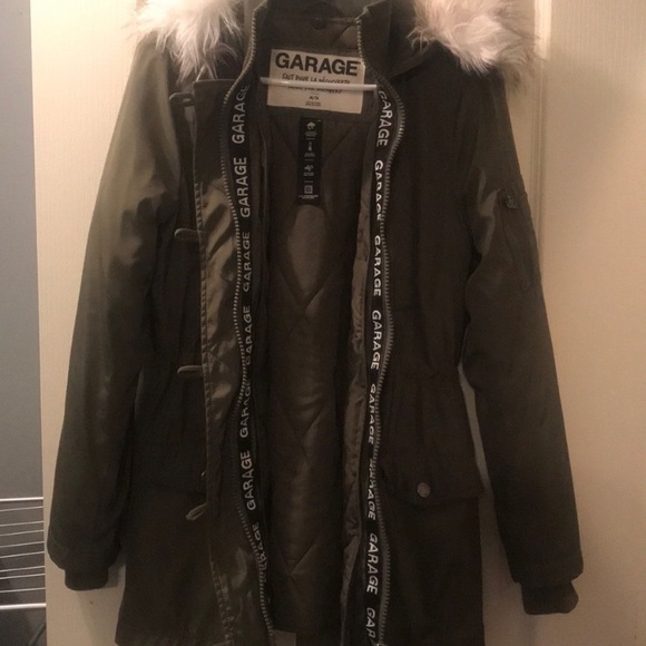 Winter coat with fur - Picture 4 of 5